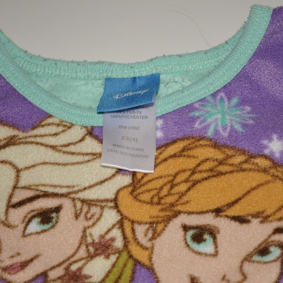 Frozen / Ella 3T & 4T PJ's 4126 - Picture 5 of 6